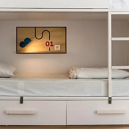 Slo Les Pentes (adults Only) * 리옹