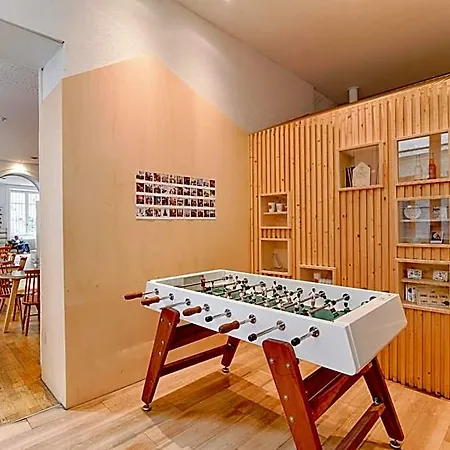 Slo Les Pentes (adults Only) 호스텔 *