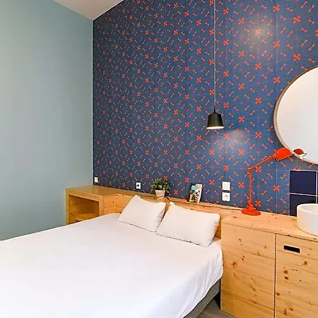 호스텔 Slo Les Pentes (adults Only) 리옹