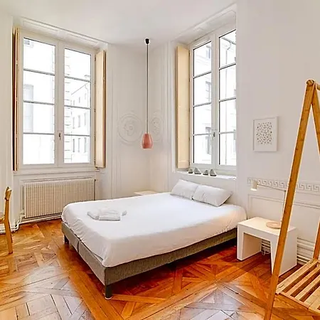 호스텔 Slo Les Pentes (adults Only) *