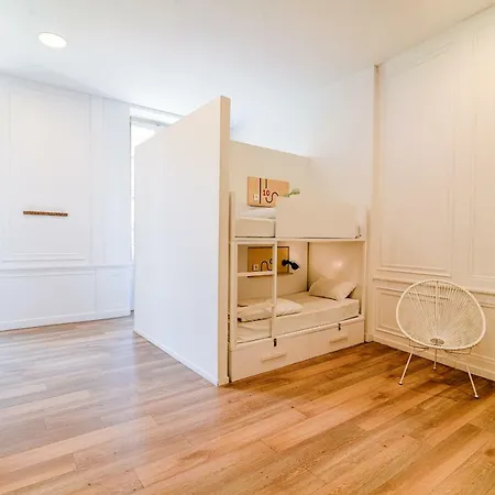 Slo Les Pentes (adults Only) * ליון