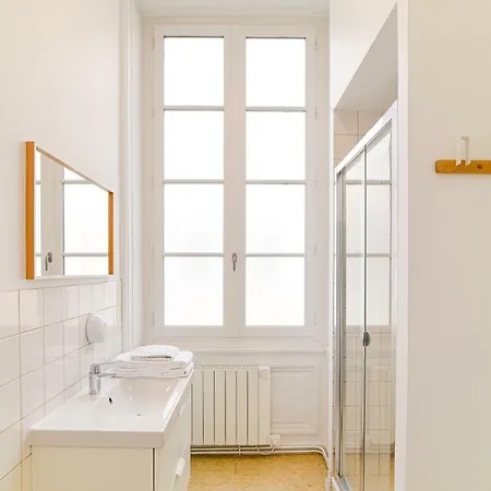 Slo Les Pentes (adults Only) Albergue