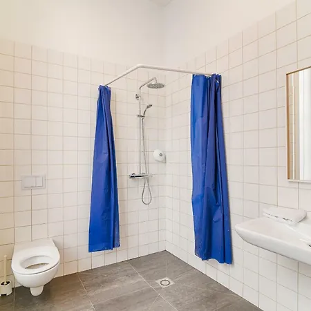 Slo Les Pentes (adults Only) Albergue