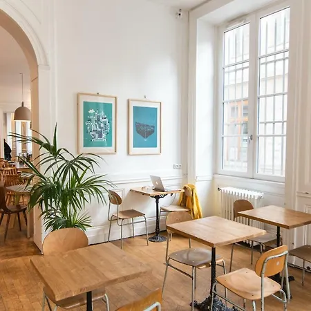 Slo Les Pentes (adults Only) * Lyon