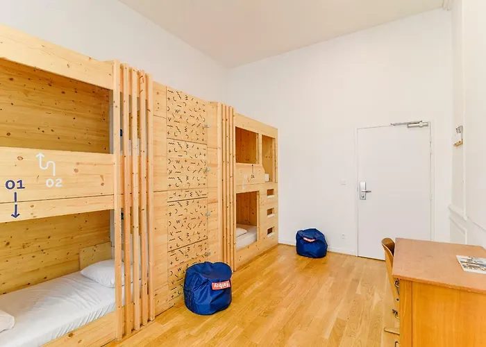 Slo Les Pentes (adults Only) Albergue Lyon
