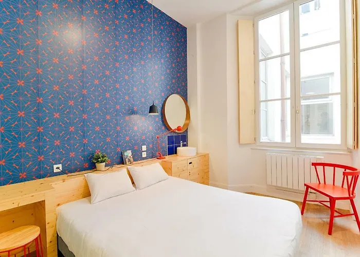 Slo Les Pentes (adults Only) Albergue Lyon