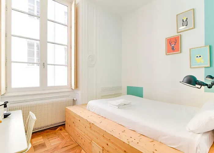 Slo Les Pentes (adults Only) Albergue